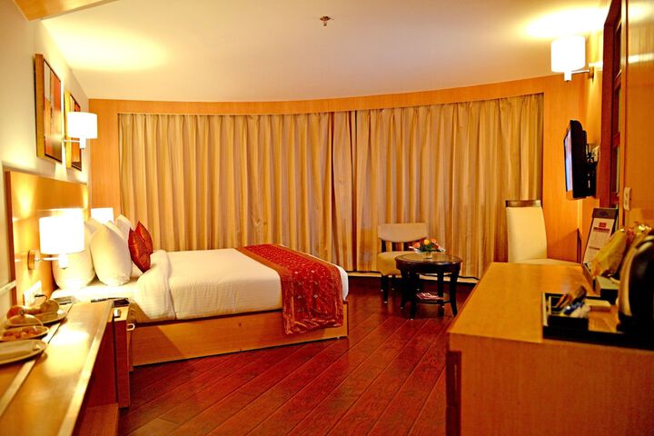 Room 3 of 54