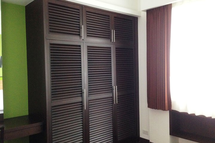 Room 8 of 86