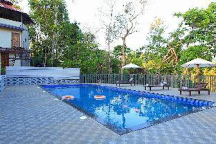 Pool 2 of 9