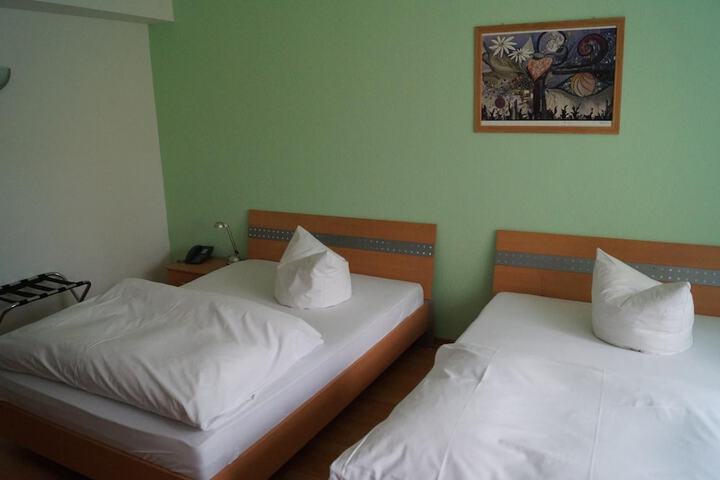 Room 14 of 36