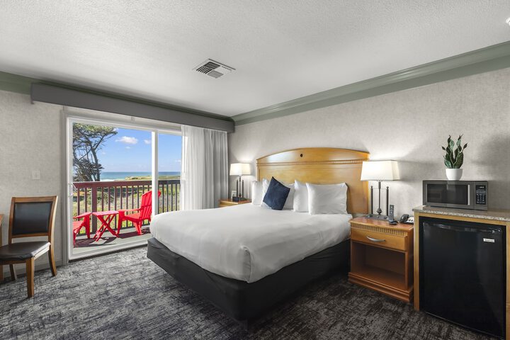 1 King Bed Ocean View (19 of 30)