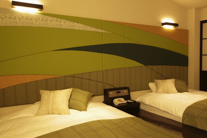 Room 19 of 178
