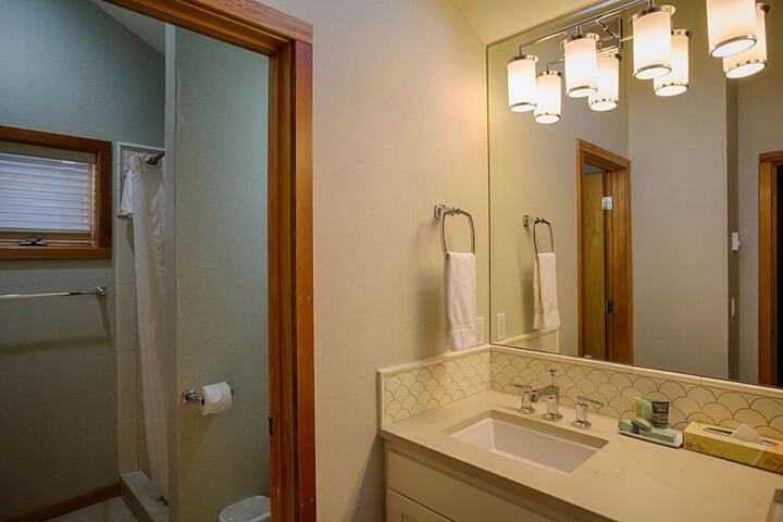 Room 193 of 231