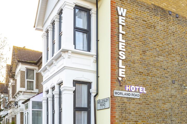 Hotel 44 of 45