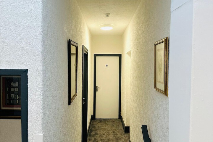 Room 14 of 20
