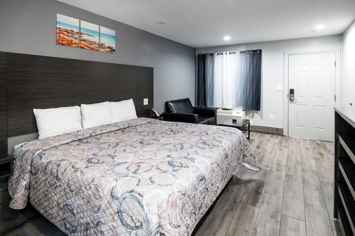 Room 14 of 51