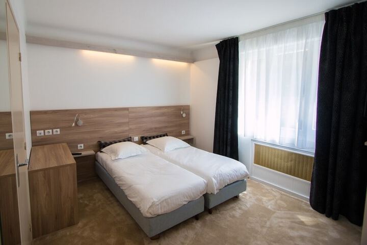Room 18 of 39