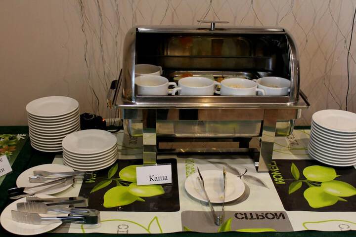 Dining 33 of 37
