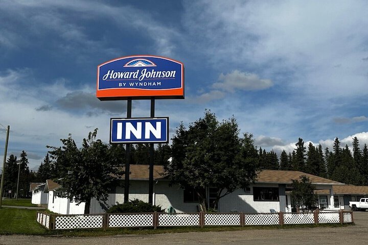 Howard Johnson by Wyndham Edson in Edson, AB