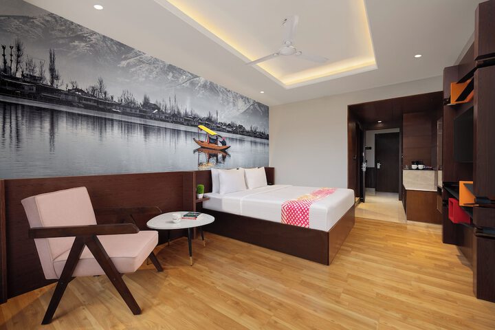 Room 8 of 22