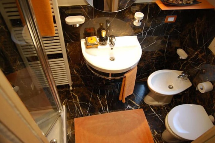 Bathroom Interior Photo