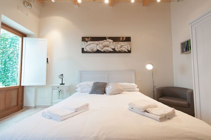 Room 4 of 26