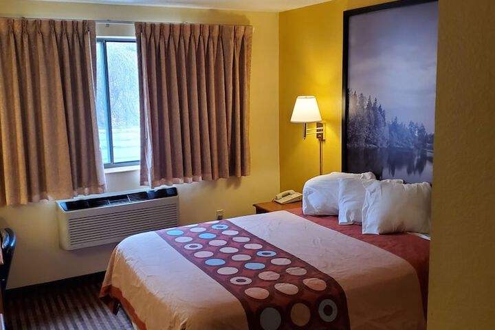 Room 3 of 30