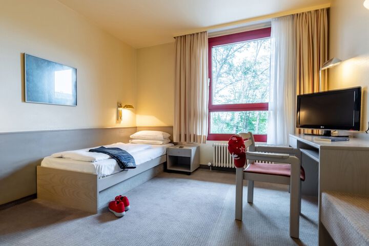 Room 10 of 47