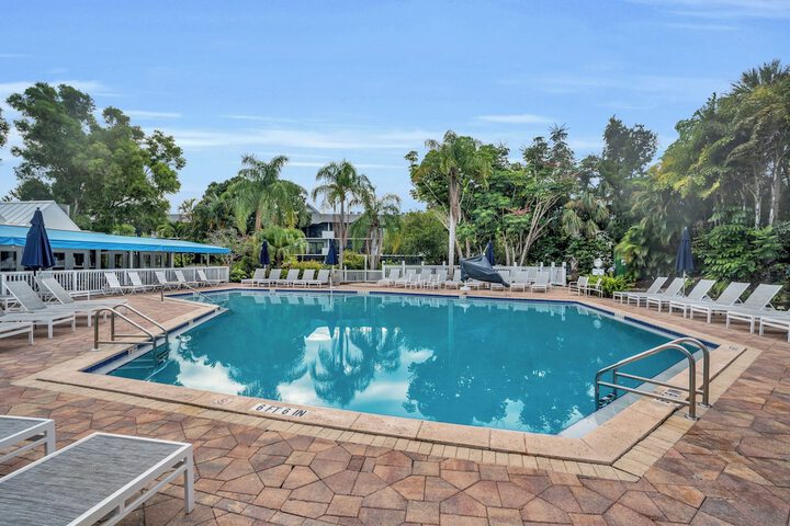 Pool 53 of 70