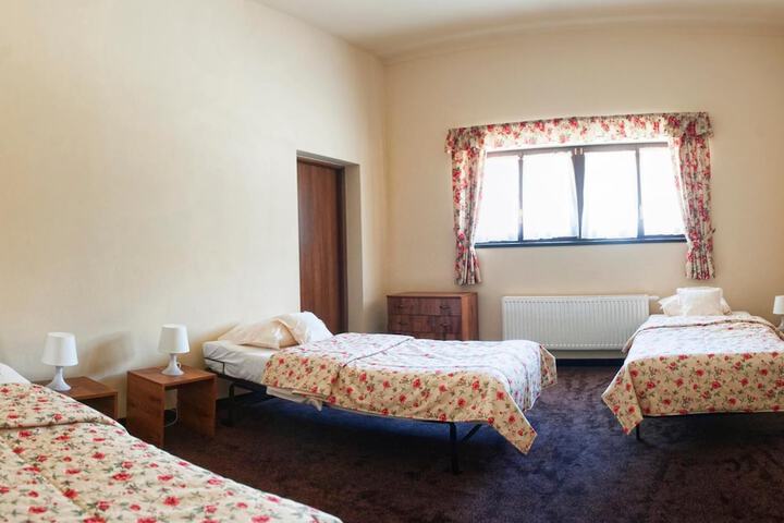 Room 10 of 41