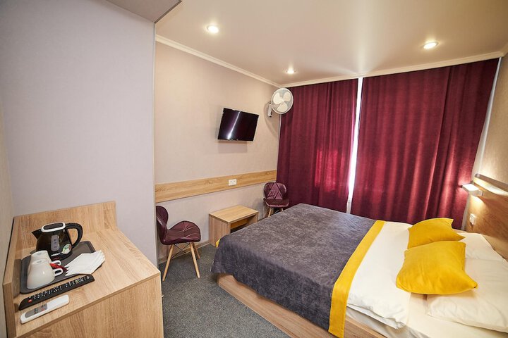 Room 32 of 54