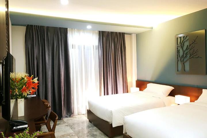 Mojo Boutique Hotel