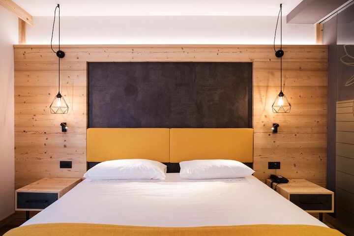 Room 30 of 177