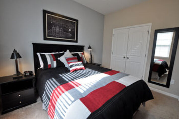 Room 9 of 27