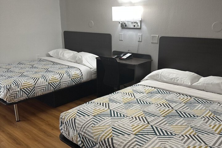 Room 43 of 123