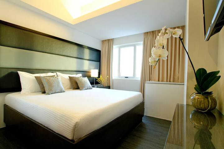Room 8 of 51