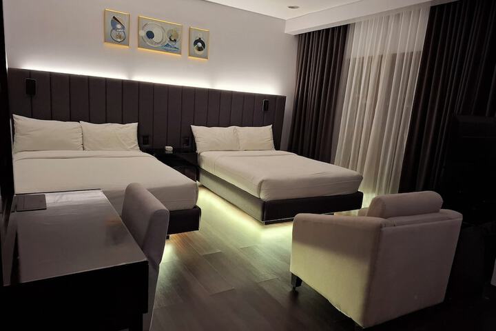 Room 13 of 51