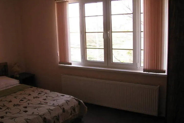 Room 3 of 22