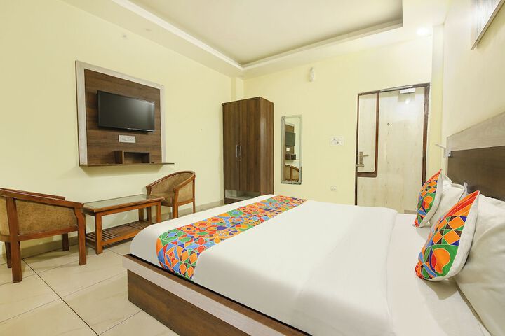 Room 7 of 39