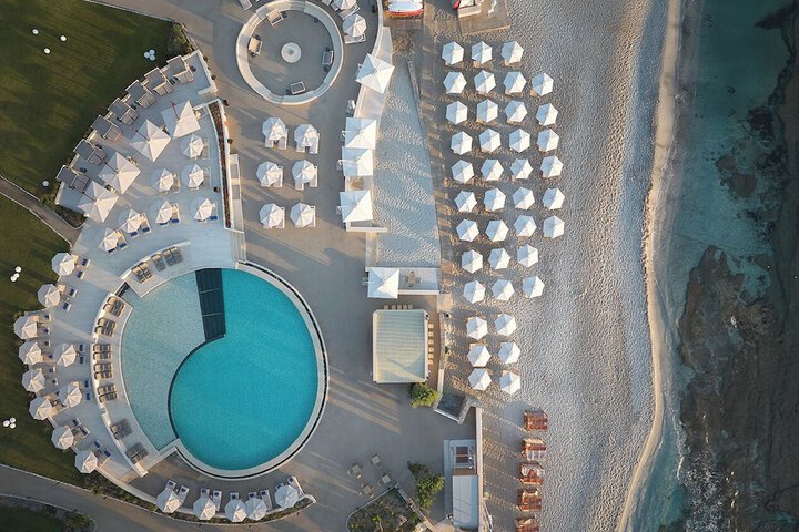 Hotel 229 of 242