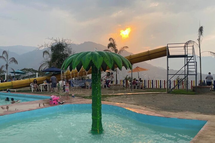 Pool 7 of 21