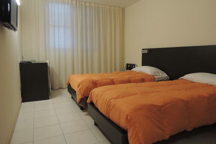 Room 5 of 22