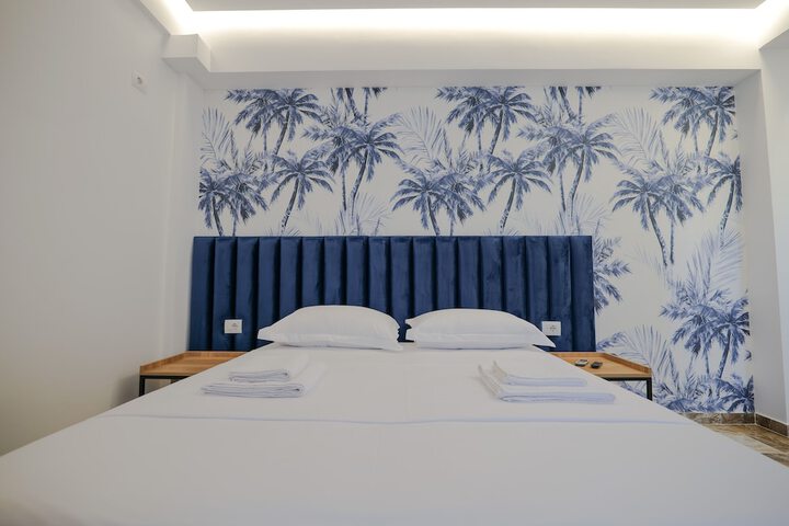 Room 30 of 105