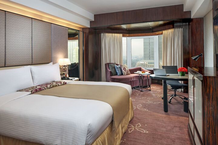 Room 10 of 60