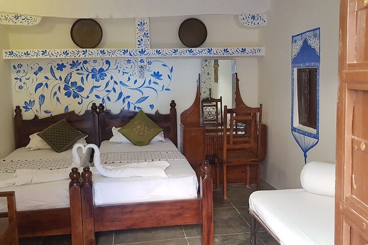 Room 15 of 42