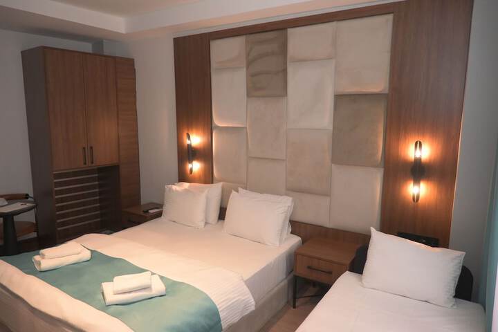 Room 10 of 40