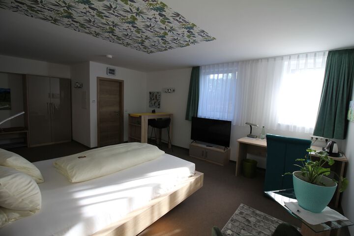 Room 55 of 110
