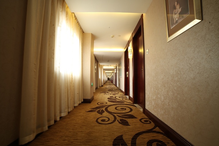 Chengdu Yijin Hotel