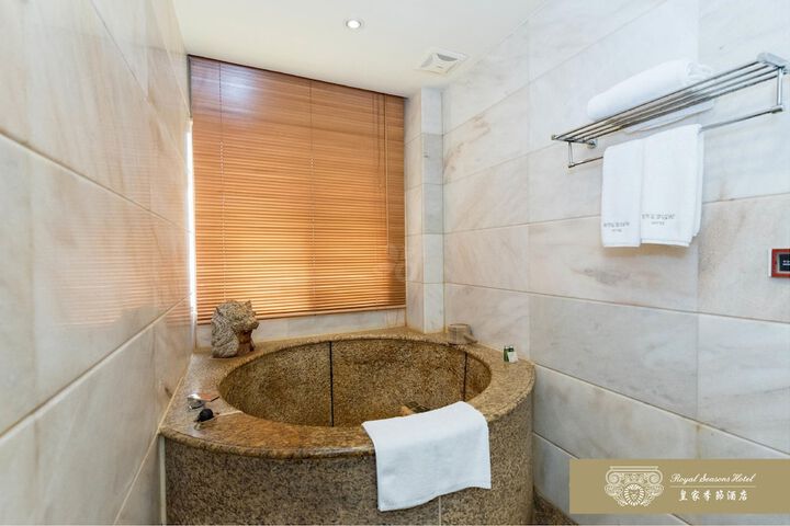 Clean Restrooms
