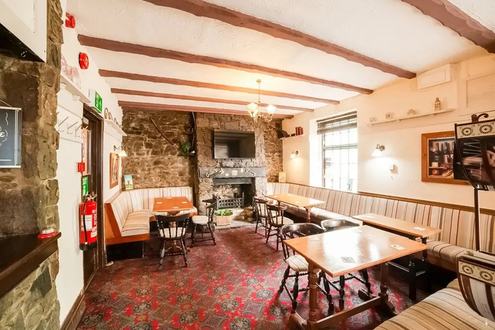 restaurant