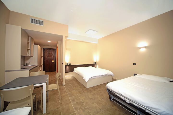 Room 19 of 30