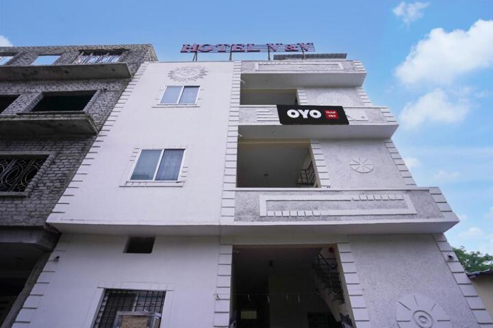 Hotel O V & V