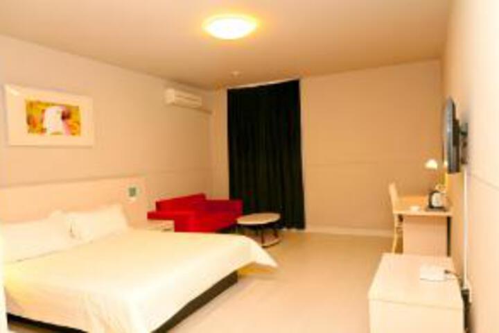 Guest Suite