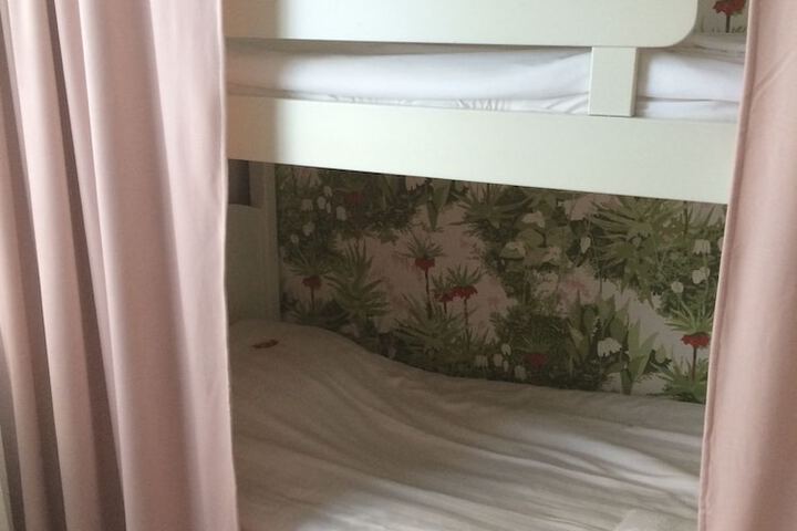 Room 5 of 38