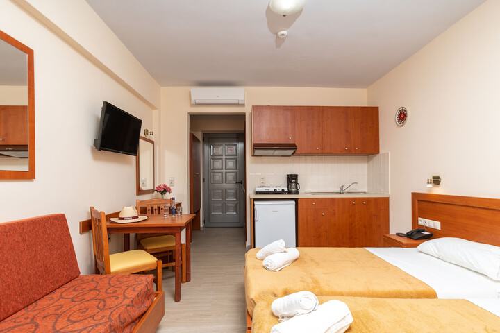 Private kitchenette