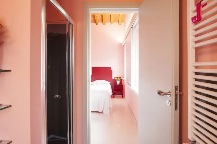 Room 5 of 29