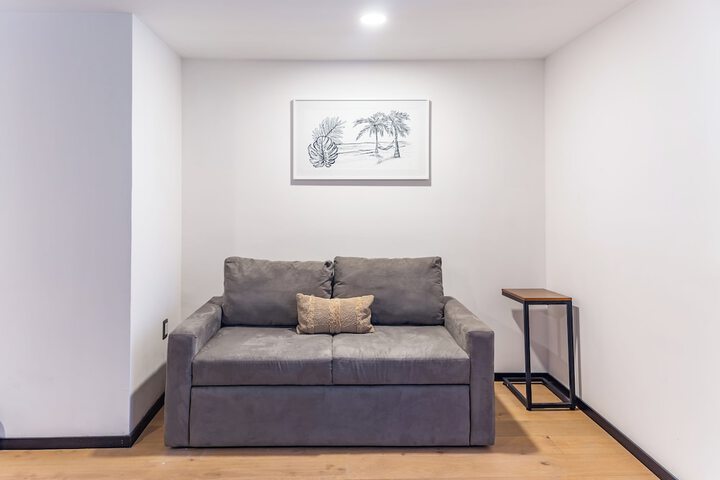 Room 180 of 329