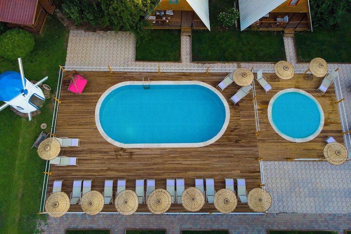 Pool 20 of 35