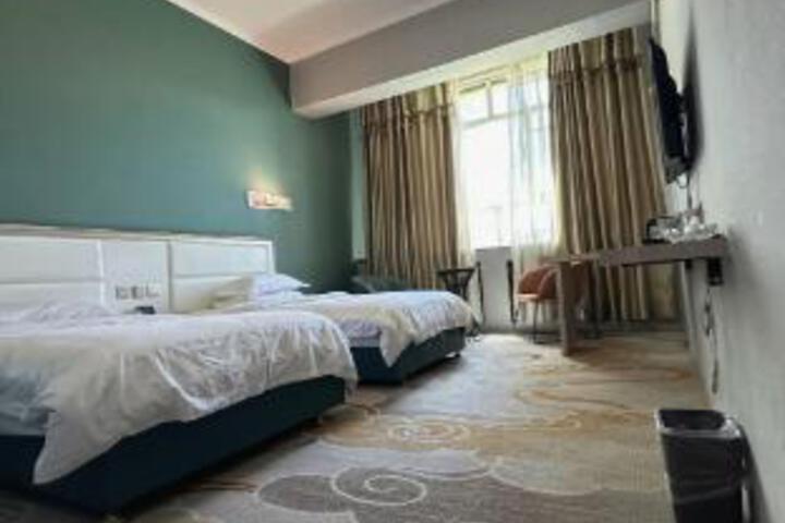 Room 6 of 7