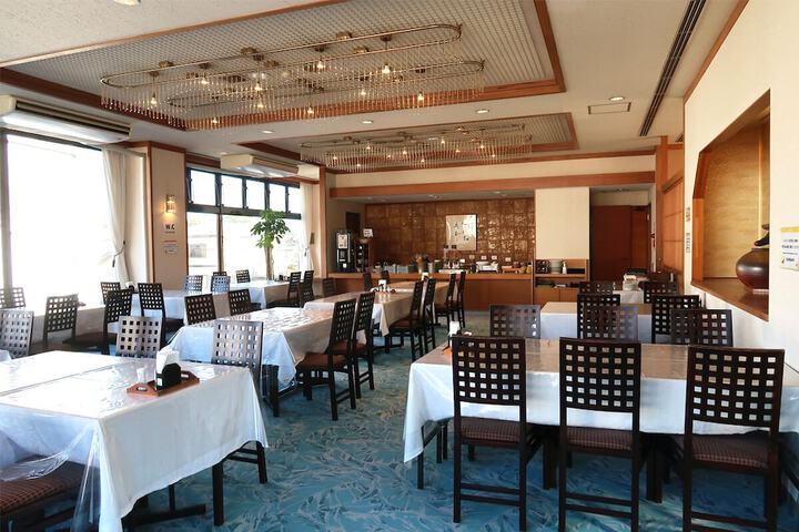 Dining Photos
